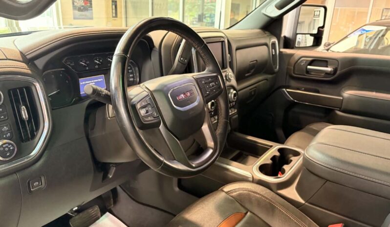 
								2023 GMC Sierra 2500 Crew Cab 4×4 At4 full									