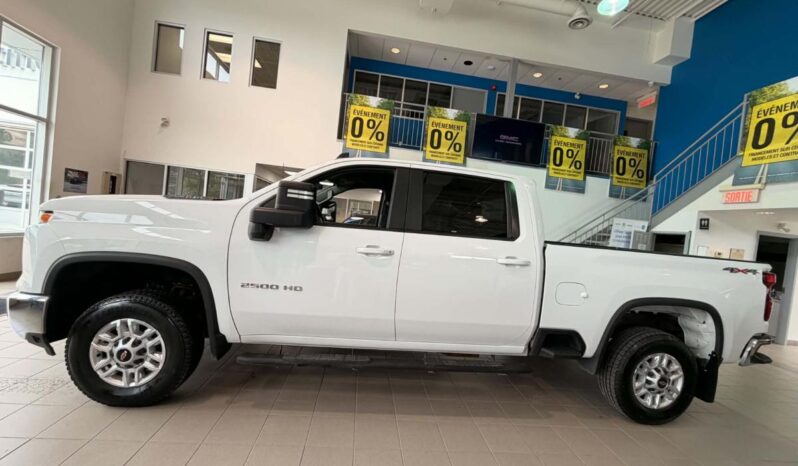 
								2024 Chevrolet Silverado 2500 4wd Crew Cab full									