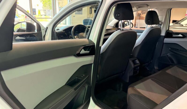 
								2024 Volkswagen Taos Trendline 1.5t 7sp full									
