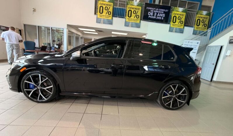 
								2024 Volkswagen Golf R 2.0 T 6sp full									