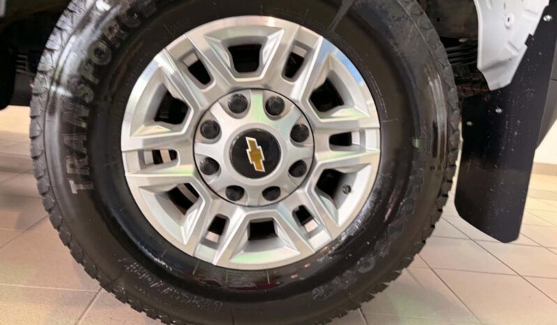 
								2025 Chevrolet Silverado 2500 4wd Crew Cab full									