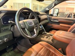 
										2025 GMC Sierra 2500 4wd Crew Cab full									