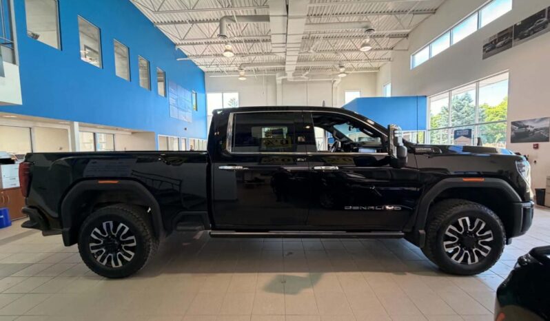 
								2025 GMC Sierra 2500 4wd Crew Cab full									