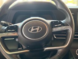 
										2025 Hyundai Elantra Preferred IVT full									