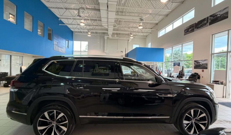 
								2025 Volkswagen Atlas Execline 2.0 Tsi full									