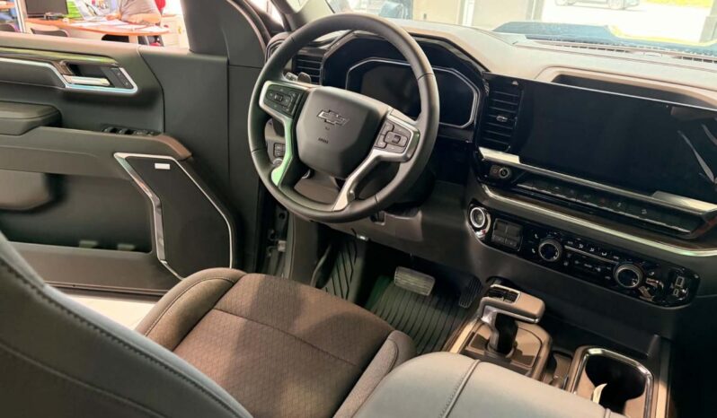 
								2026 Chevrolet Silverado 1500 Crew Cab Standard full									