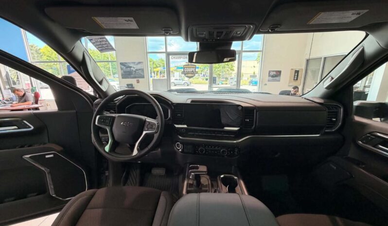 
								2026 Chevrolet Silverado 1500 Crew Cab Standard full									