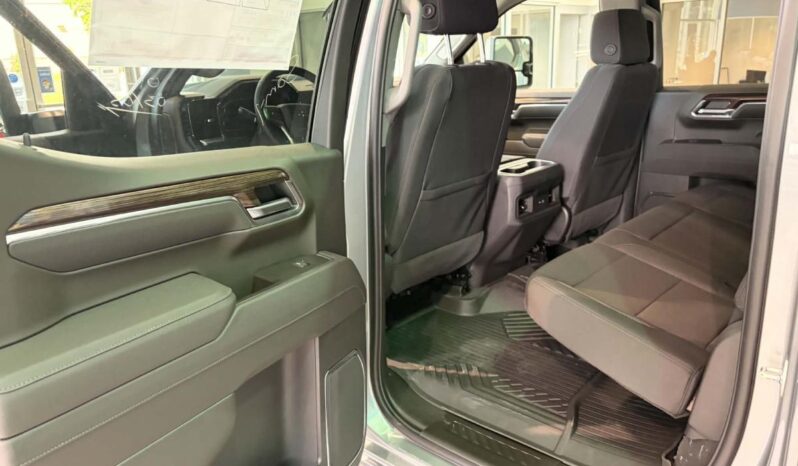 
								2026 Chevrolet Silverado 1500 Crew Cab Standard full									