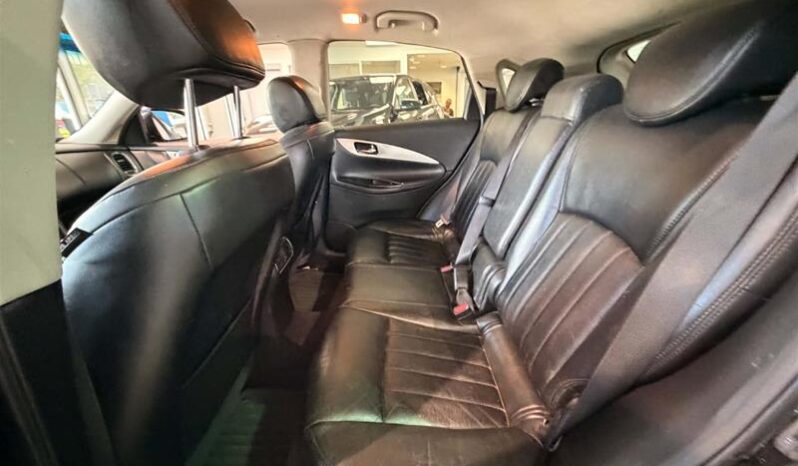 
								2015 Infiniti QX50 Wagon full									