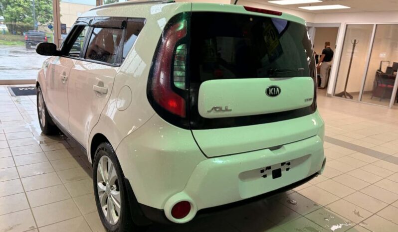 
								2015 Kia Soul 2.0l Ex At full									