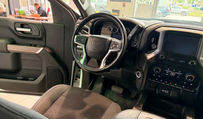 
								2019 Chevrolet Silverado 1500 New Double Cab 4×4 full									