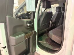 
										2019 Chevrolet Silverado 1500 New Double Cab 4×4 full									