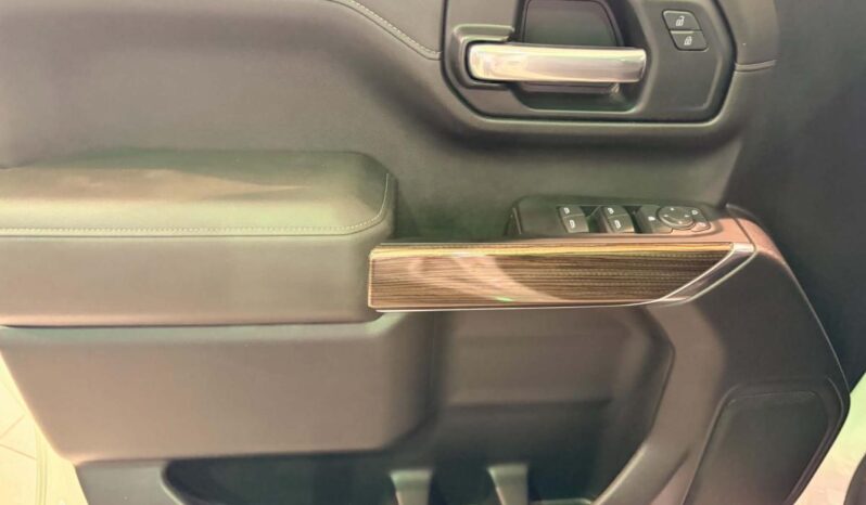 
								2019 Chevrolet Silverado 1500 New Double Cab 4×4 full									