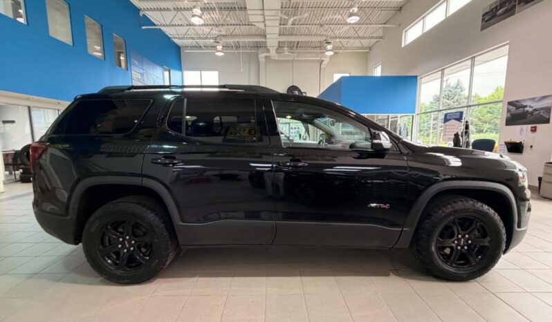 
								2022 GMC Acadia Awd At4 full									
