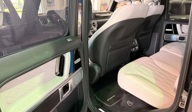 
								2022 Mercedes-Benz G 63 AMG SUV full									