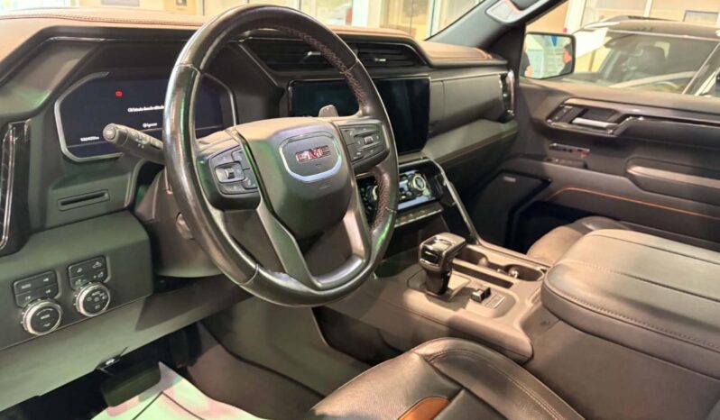 
								2023 GMC Sierra 1500 Crew Cab 4×4 At4 full									
