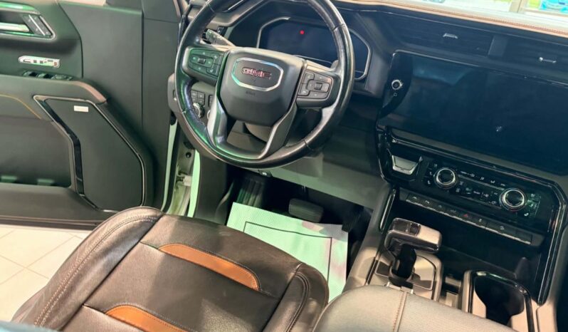
								2023 GMC Sierra 1500 Crew Cab 4×4 At4 full									