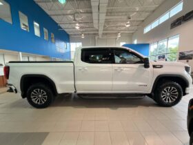 2023 GMC Sierra 1500 Crew Cab 4×4 At4