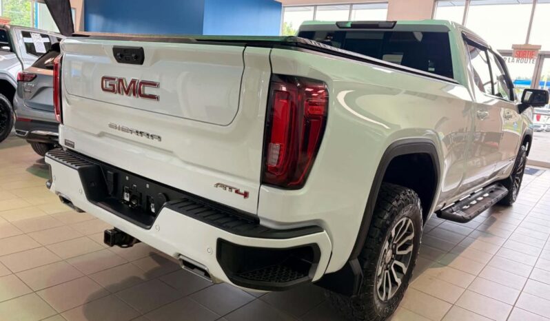 
								2023 GMC Sierra 1500 Crew Cab 4×4 At4 full									