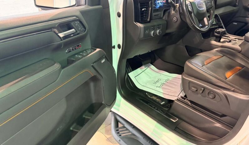 
								2023 GMC Sierra 1500 Crew Cab 4×4 At4 full									