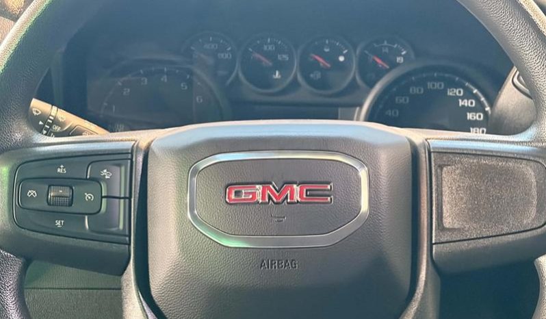 
								2024 GMC Sierra 1500 Crew Cab Standard Box 4-Wheel Drive Pro full									