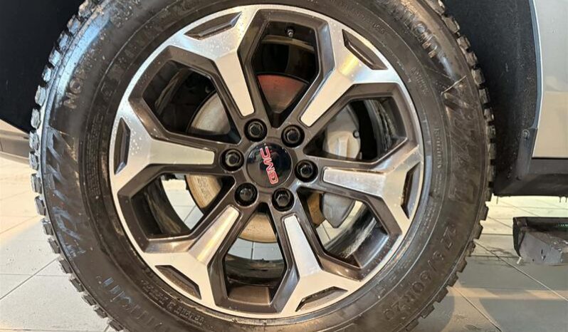 
								2025 GMC Yukon 4WD 4dr AT4 Ultimate full									