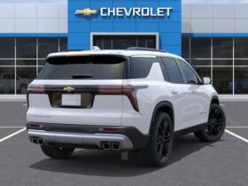 2026 Chevrolet Traverse AWD 4dr LT