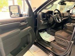 
										2026 GMC Sierra 3500 4wd Crew Cab Long full									
