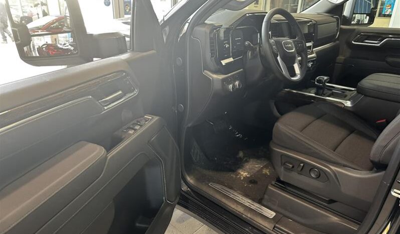 
								2026 GMC Sierra 1500 Crew Cab Standard Box 4-Wheel Drive Elevation full									