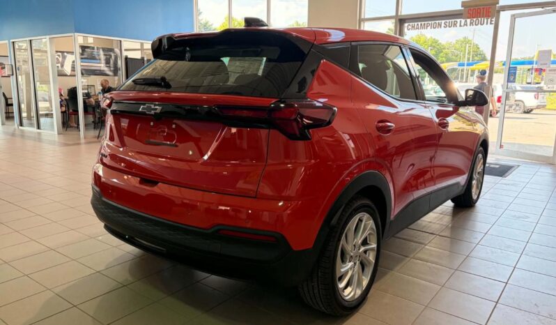 
								2027 Chevrolet Bolt Fwd 4dr Lt full									