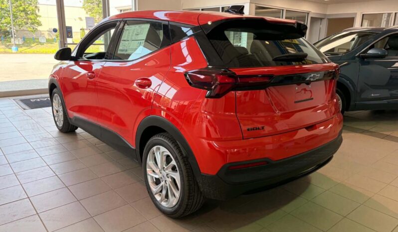 
								2027 Chevrolet Bolt Fwd 4dr Lt full									