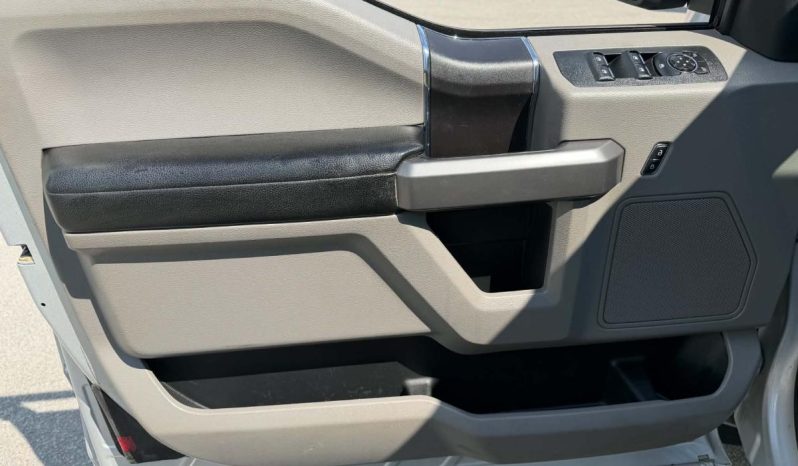 
								2019 Ford F-150 Xlt Awd full									