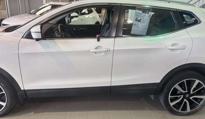 
								2019 Nissan Qashqai S Awd Cvt full									