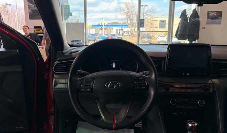 
								2020 Hyundai Veloster Turbo M6 full									