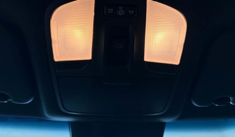 
								2020 Hyundai Veloster Turbo M6 full									