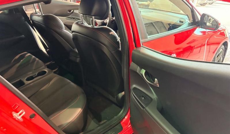 
								2020 Hyundai Veloster Turbo M6 full									