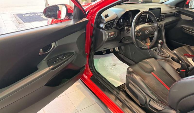 
								2020 Hyundai Veloster Turbo M6 full									