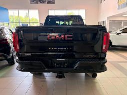
										2022 GMC Sierra 2500 Crew Cab 4×4 Denali full									