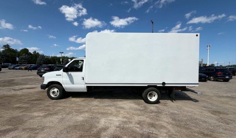 
								2023 Ford E-series full									