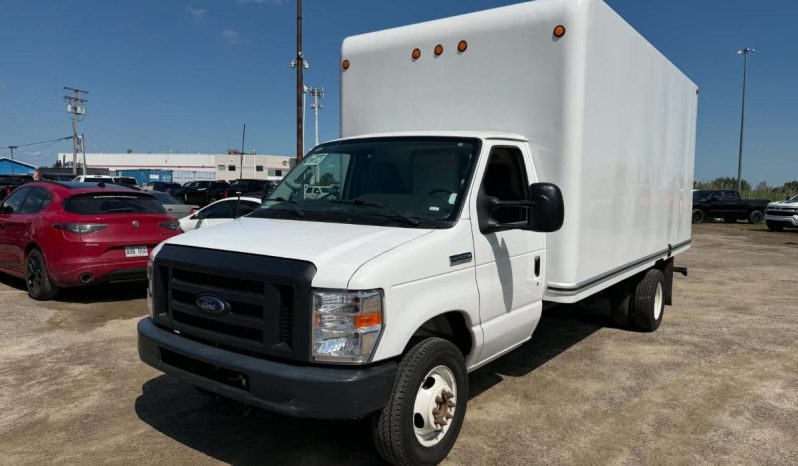 2023 Ford E-series - Occasion Fourgonnette - VIN: 1FDWE4FK4PDD11229 - Buckingham Chevrolet Buick GMC Gatineau