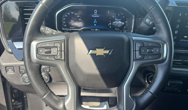 
								2025 Chevrolet Silverado 1500 Crew Cab Standard full									