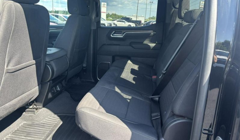 
								2025 Chevrolet Silverado 1500 Crew Cab Standard full									