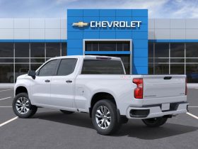 2026 Chevrolet Silverado 1500 Crew Cab Standard Box 4-Wheel Drive Custom