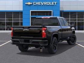 2026 Chevrolet Silverado 2500 4WD Crew Cab Standard Box LT