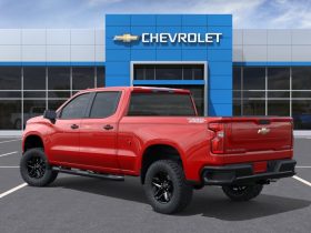 2026 Chevrolet Silverado 1500 Crew Cab Standard Box 4-Wheel Drive Custom Trail B