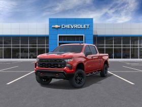 2026 Chevrolet Silverado 1500 Crew Cab Standard Box 4-Wheel Drive Custom Trail B