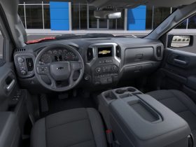 2026 Chevrolet Silverado 1500 Crew Cab Standard Box 4-Wheel Drive Custom Trail B