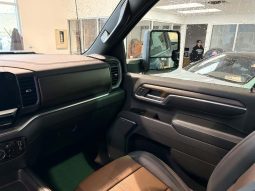 
										2026 Chevrolet Silverado 2500 4WD Crew Cab Standard Box High Country full									