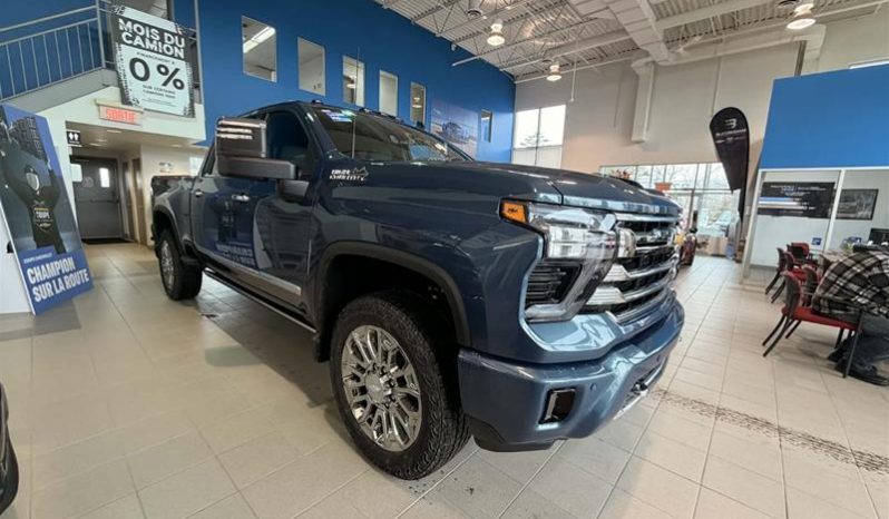 
								2026 Chevrolet Silverado 2500 4WD Crew Cab Standard Box High Country full									
