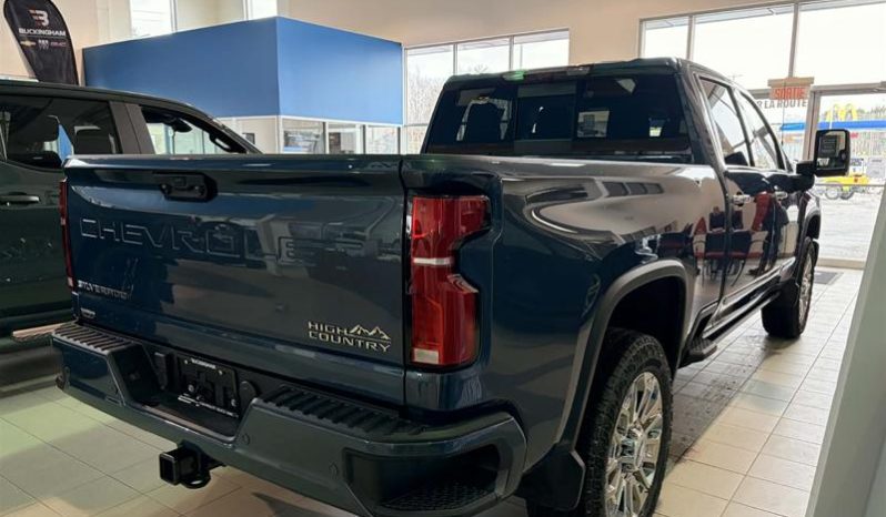 
								2026 Chevrolet Silverado 2500 4WD Crew Cab Standard Box High Country full									